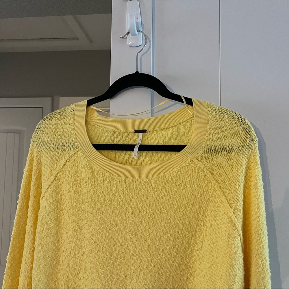 Free People Long Sleeved Top - Picture 2 of 4